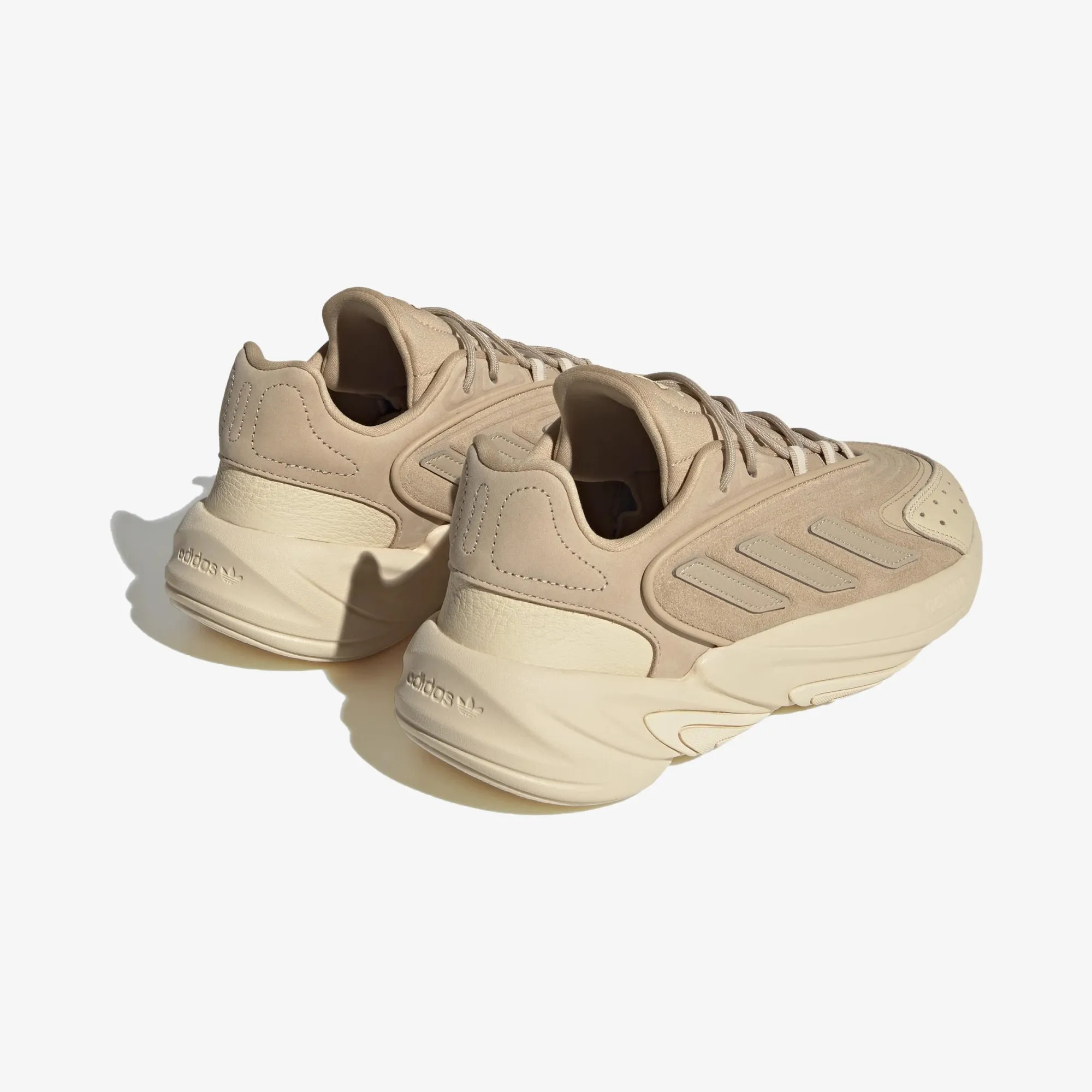 Adidas Originals | OZELIA  { MAGIC BEIGE