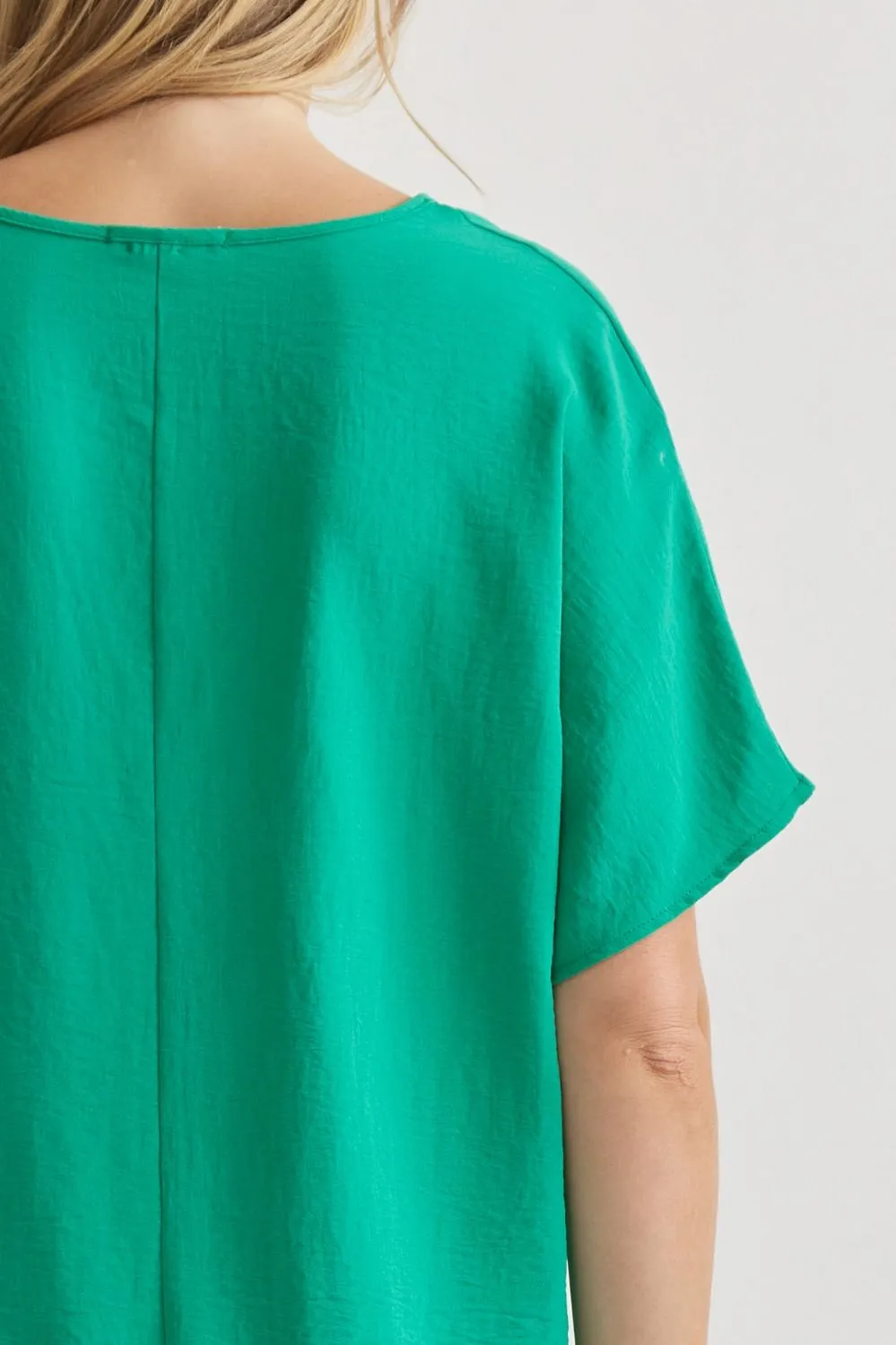 Blissful Basics V-Neck Top - Kelly Green *Regular & Curvy*