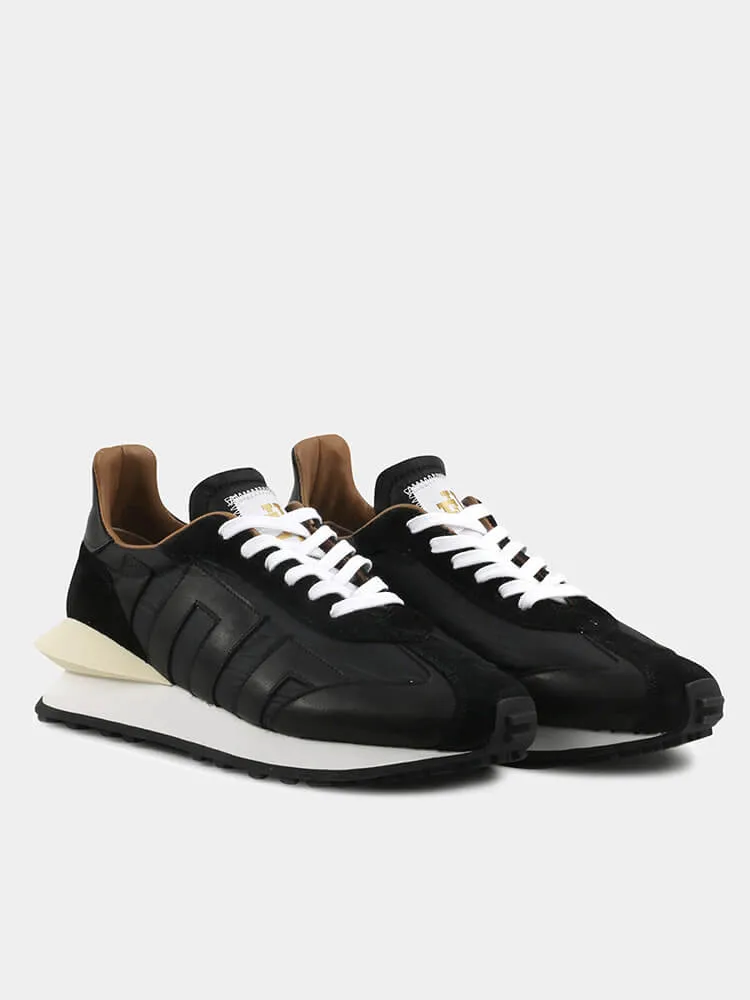 Esseutesse Runner Sneaker - Black