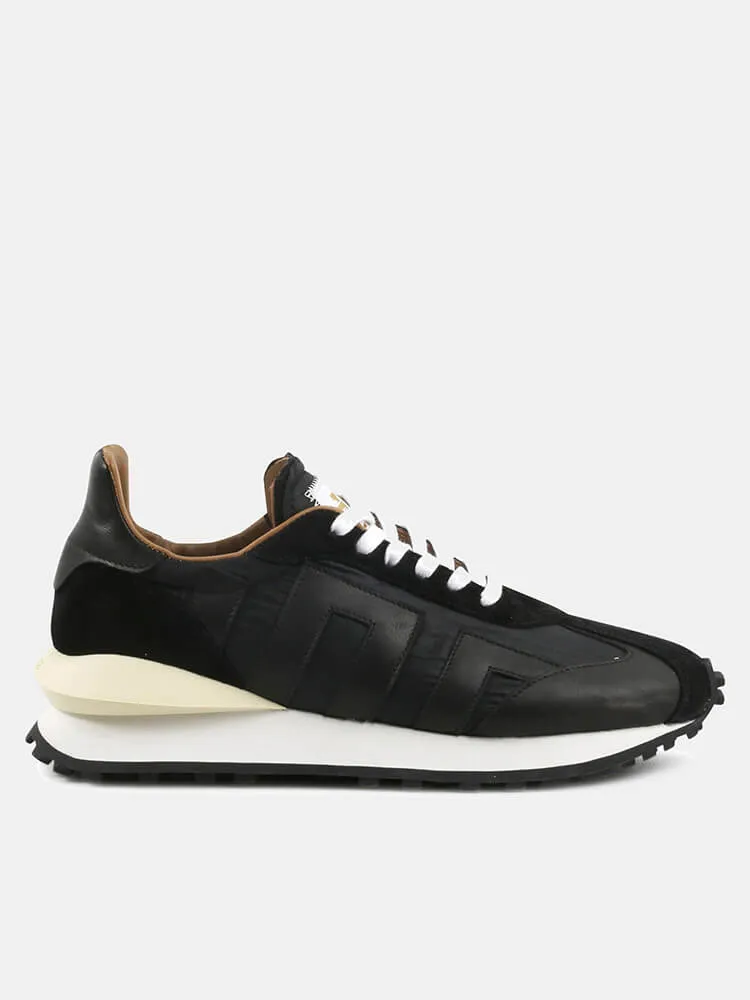 Esseutesse Runner Sneaker - Black