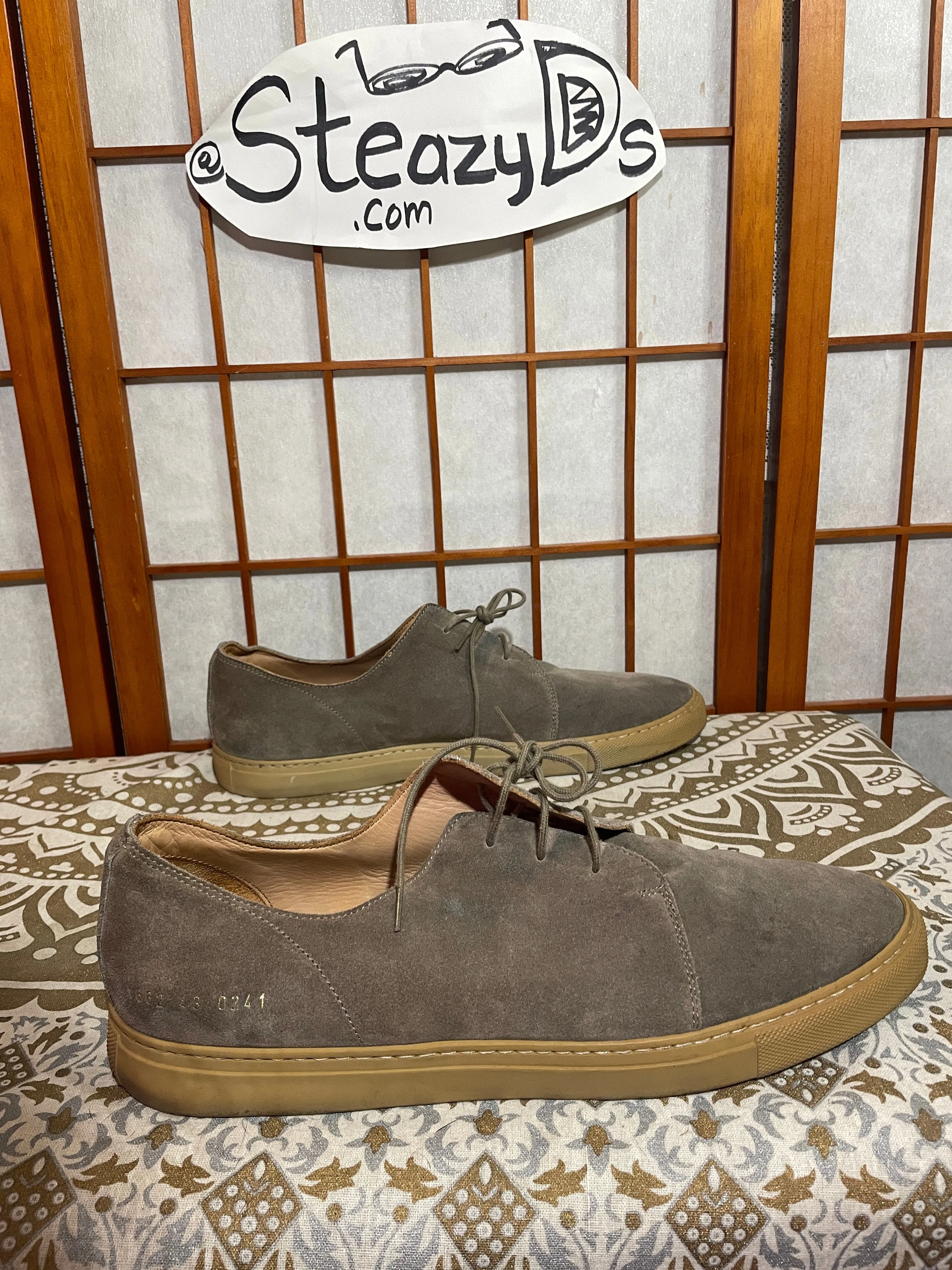 Low Gray Suede Common Projects, 43 10