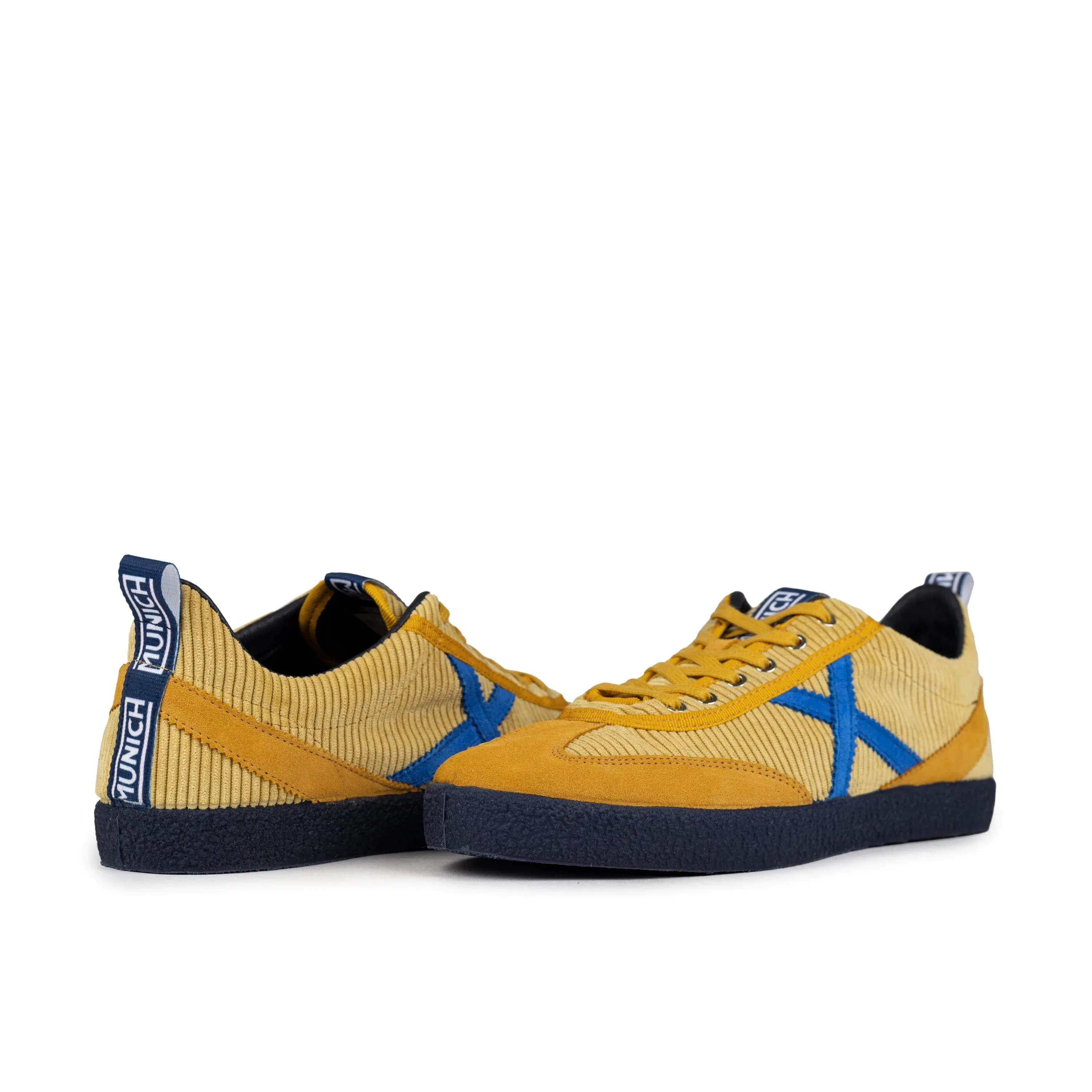 MUNICH | SNEAKERS UNISEX | VOLATA 82 | AMARILLO