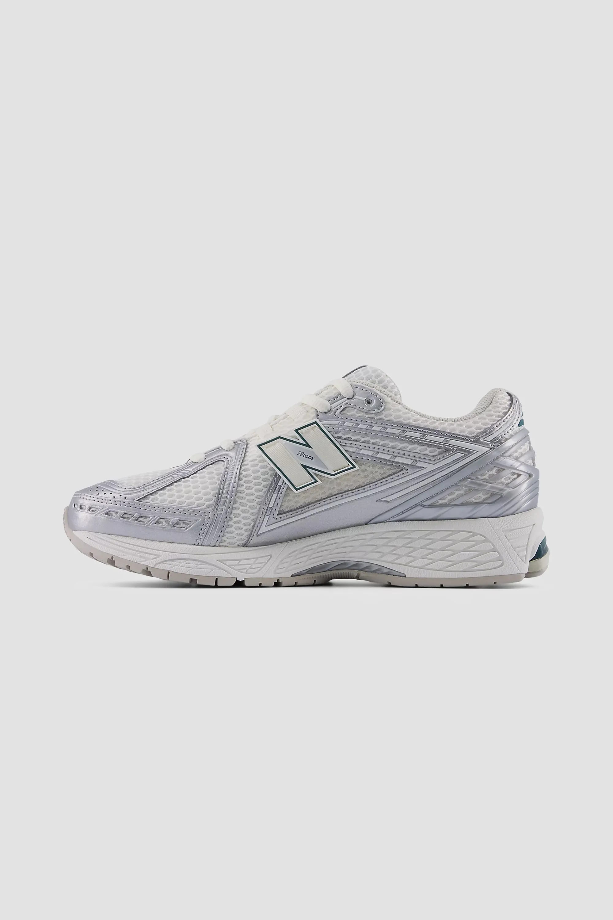 New Balance Unisex 1906R Shoe in Silver Metalic with Sea Salt and New Spruce