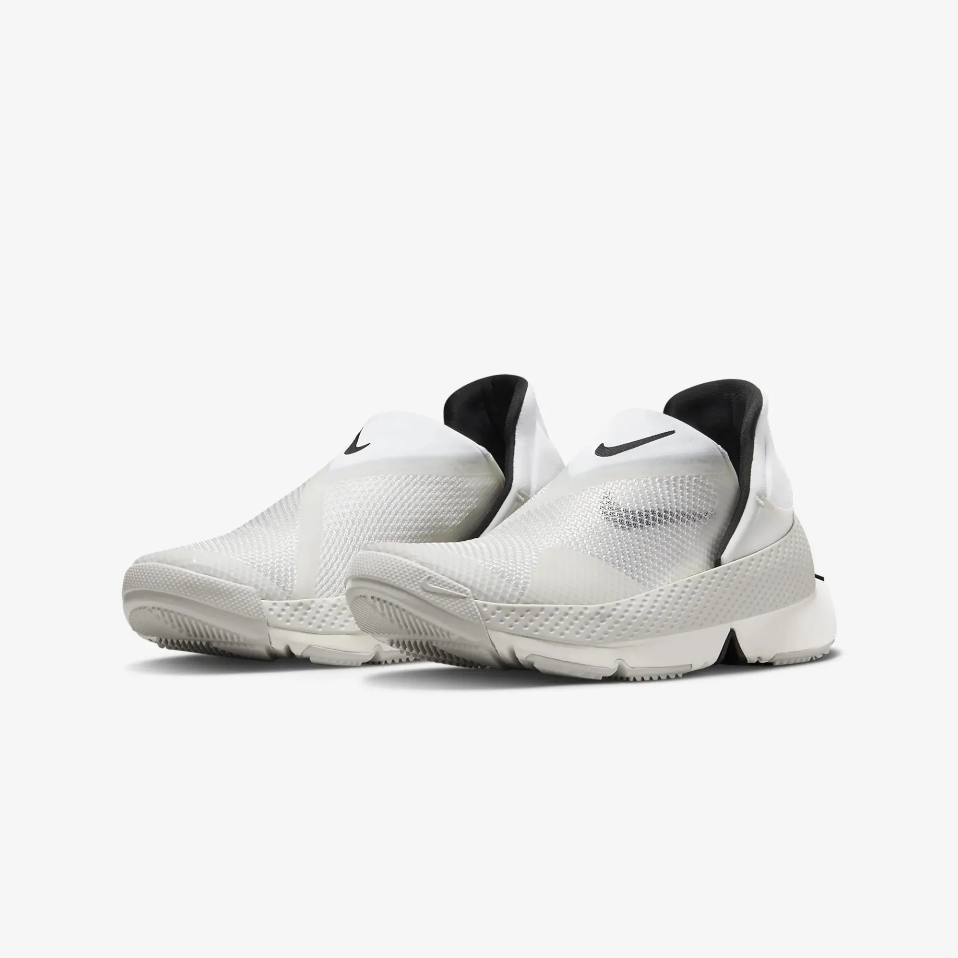 Nike | GO FLYEASE  { WHITE / LIGHT BONE