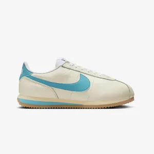 Nike | WMN'S CORTEZ TXT  { COCONUT MILK/TEAL NEBULA-GUM YELLOW