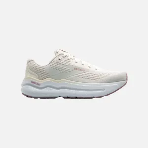 Women's Ghost Max 2 (Coconut Milk/Gray/Zephyr)